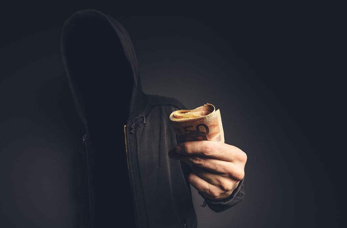 人工智能与“盗图者”，互联网环境下的猫鼠游戏