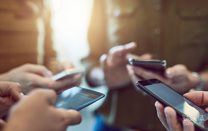 【钛晨报】 IDC：“Plus”版大屏手机成趋势，份额即将超过常规尺寸机