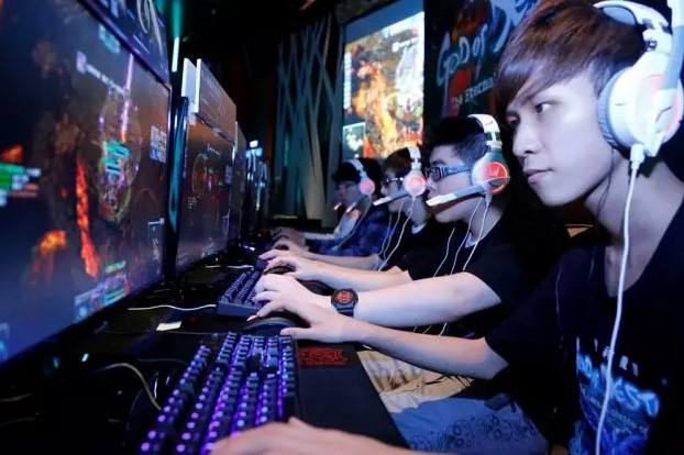 直播风口过后：秀场直播已死，游戏直播冲击上市？