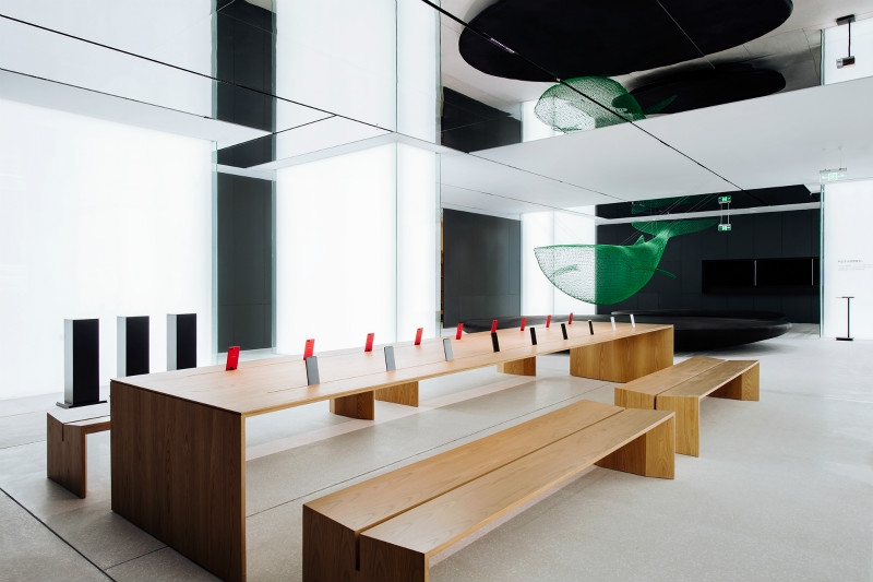 为提升品牌形象,oppo把首家超级旗舰店开在上海