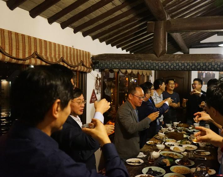 丁磊的乌镇饭局中国互联网的三个十字路口