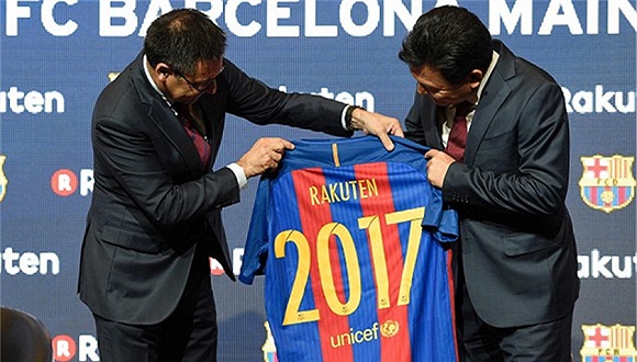 球衣广告简史：一文读懂体育与商业的方寸之争