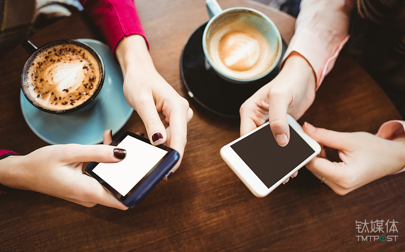 “画屏”、“折叠屏”⋯⋯那些为了创新而创新的手机错在了哪？