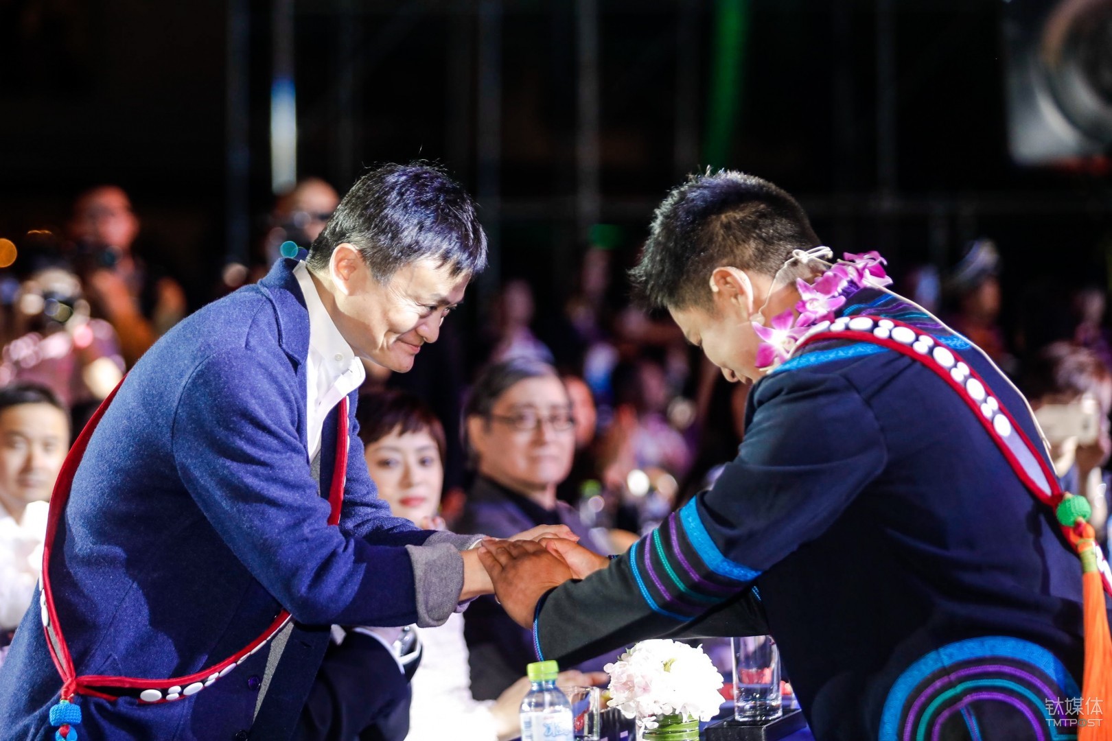 马云邀80位企业家认真探讨教育脱贫，极力推广寄宿制度 | 钛快讯