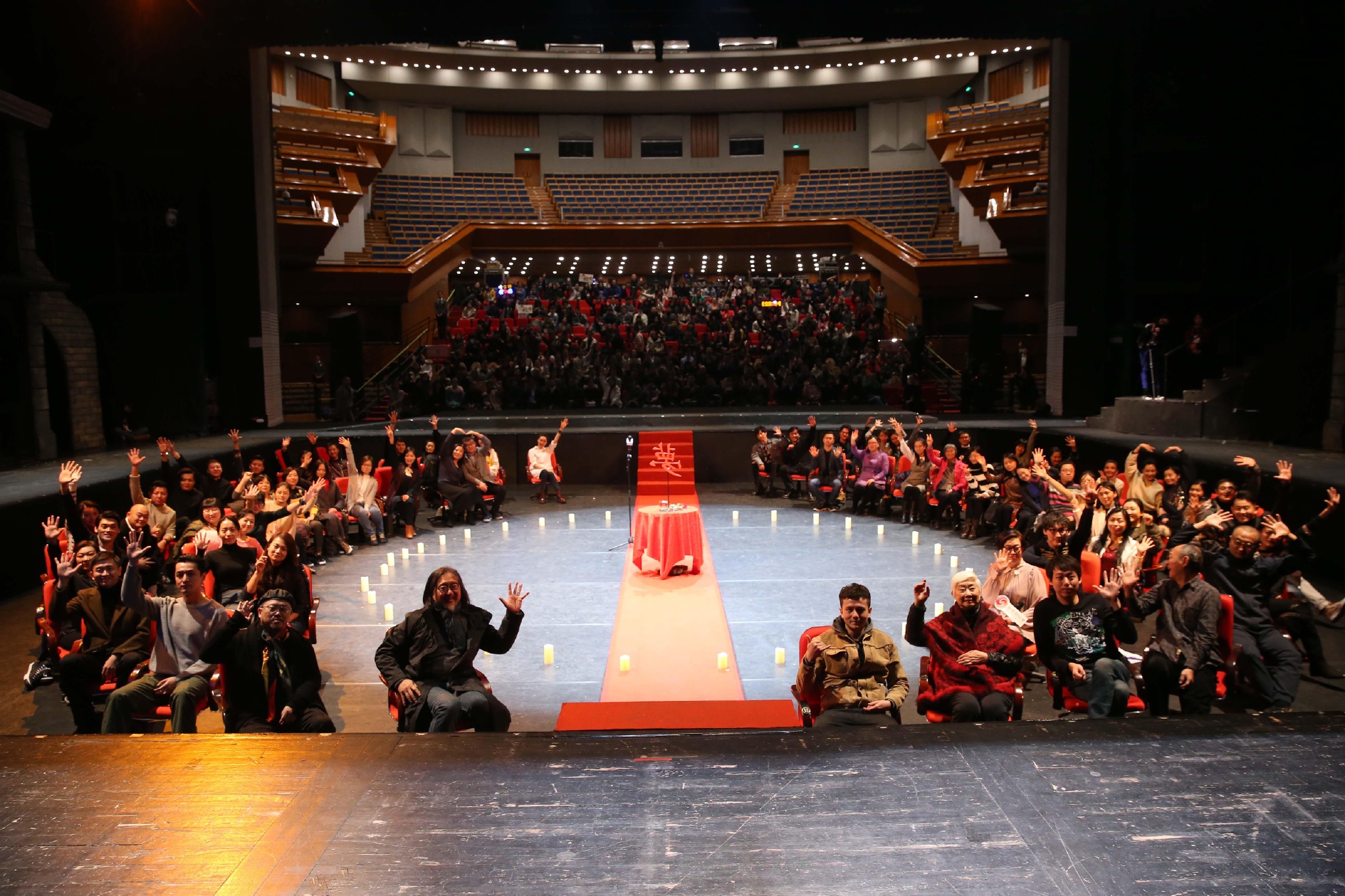 戏剧制作人王可然：“请严肃点，我们在谈戏剧呢”