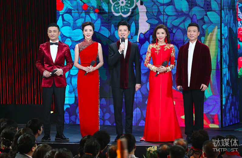 春晚36届广告冠名变迁史：从钟表“老三样”到BAT们霸屏 ​