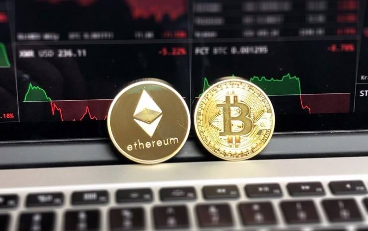 区块链“狂欢”下的创业者，还有什么玩法比发币赚钱？