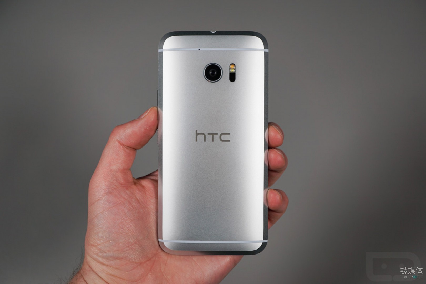 HTC上月营收继续暴跌，创13年来新低 | 3月8日坏消息榜