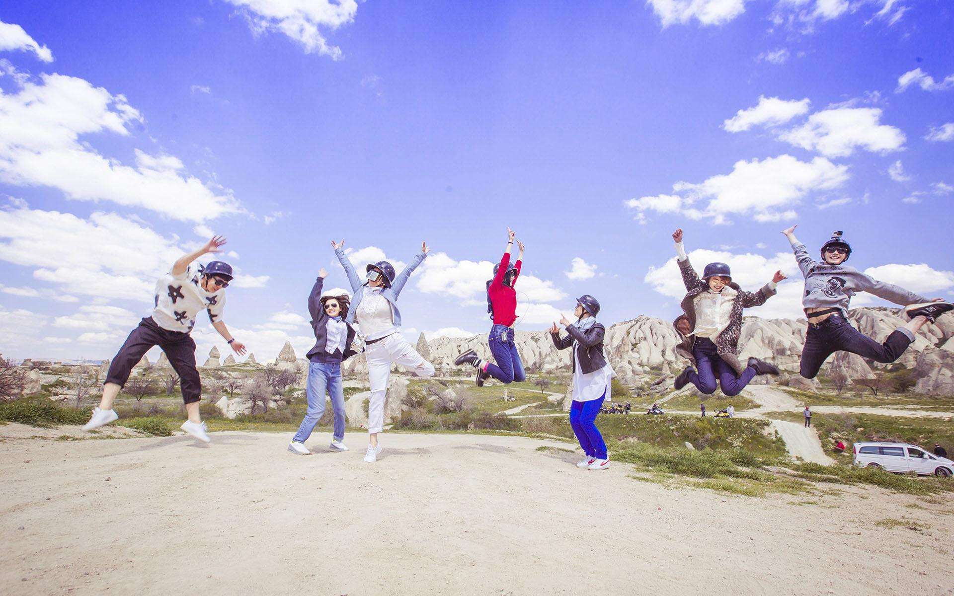 “旱的旱死，涝的涝死”，不赚钱彻底杀死了《花儿与少年》 ​