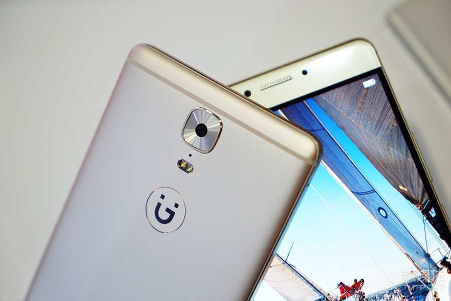 金立手机销量暴跌，Q1只卖出了160万部 | 4月27日坏消息榜