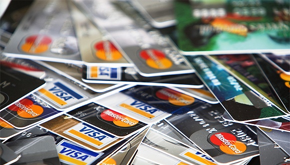 围猎消费金融，银行开启新一轮信用卡争夺战