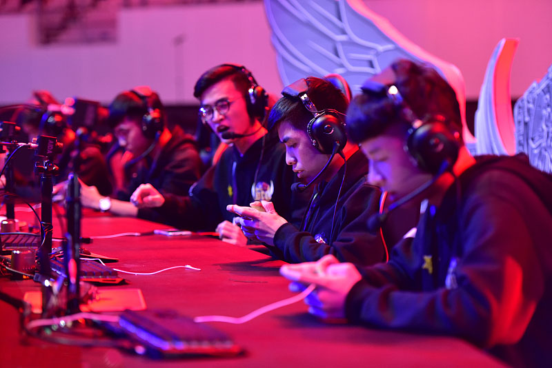 腾讯加强对电竞赛事公司渗透，战略投资乐竞文化｜钛快讯