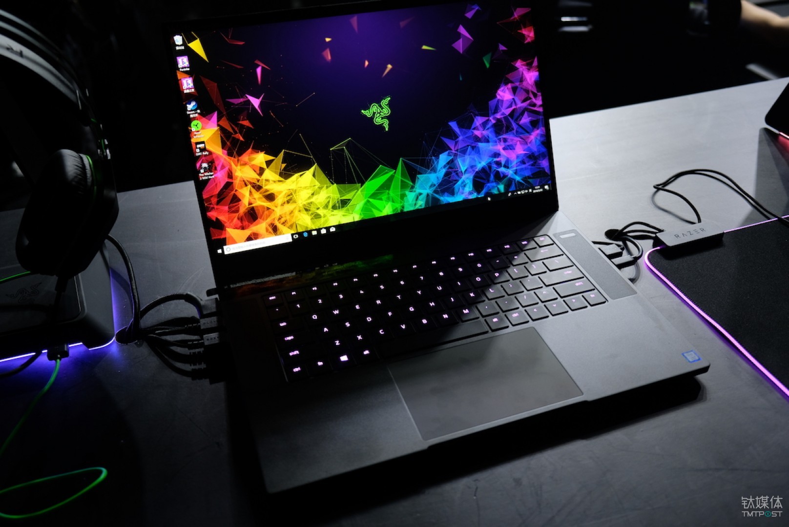 雷蛇发布游戏笔记本：144hz 刷新率15英寸屏幕，业界最小机身