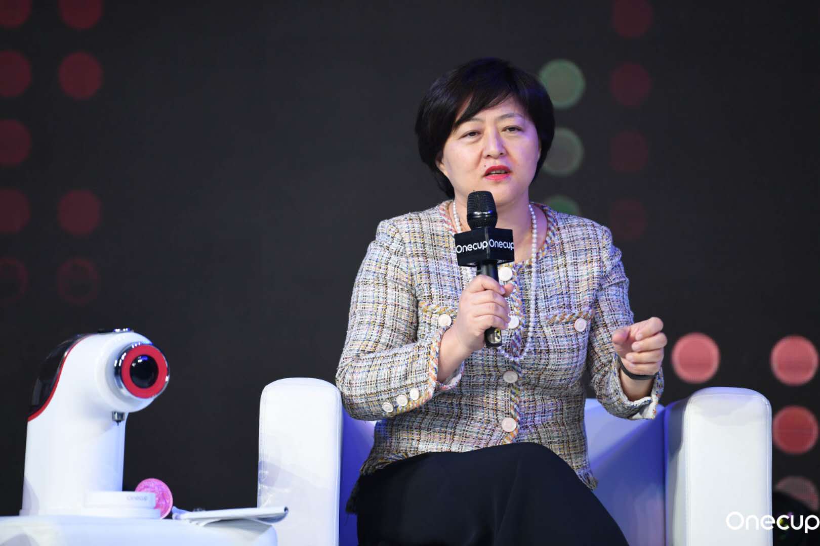 徐新的“面包乌龙”