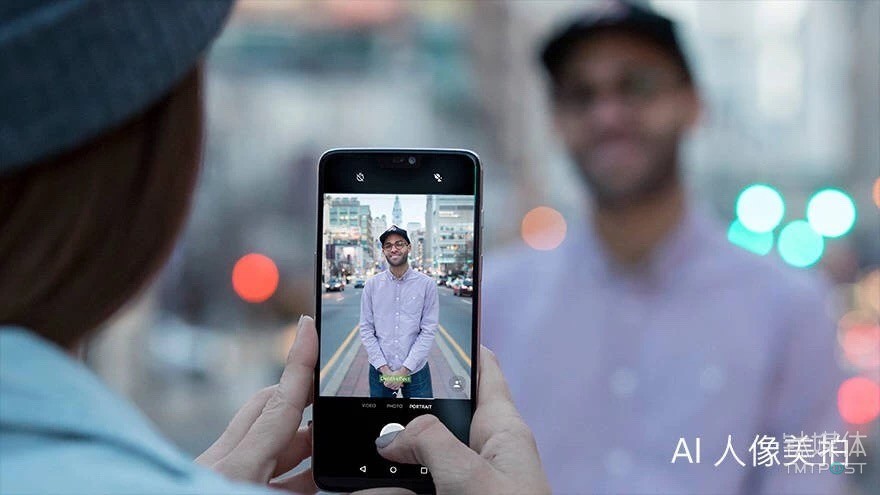 一个是通过深度学习，为手机厂商提供AI双摄方案。