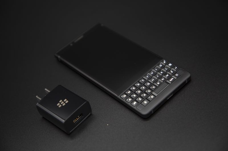 黑莓继续发布全键盘手机key 2,未来也会考虑全面屏