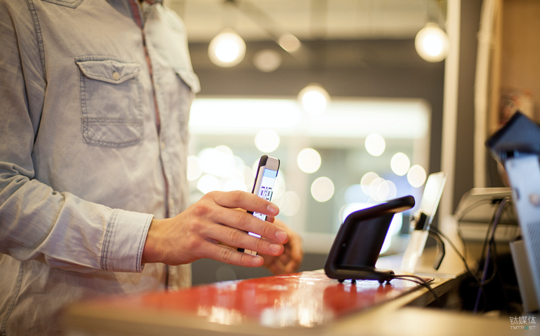 微信支付在香港：直面 3000 多万张八达通卡，“红包补贴”并不万能