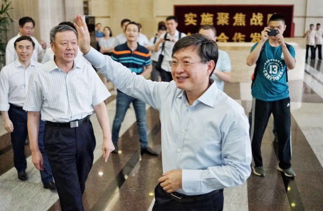 陆益民离任中国联通总经理，到中国通用技术任职 | 钛快讯