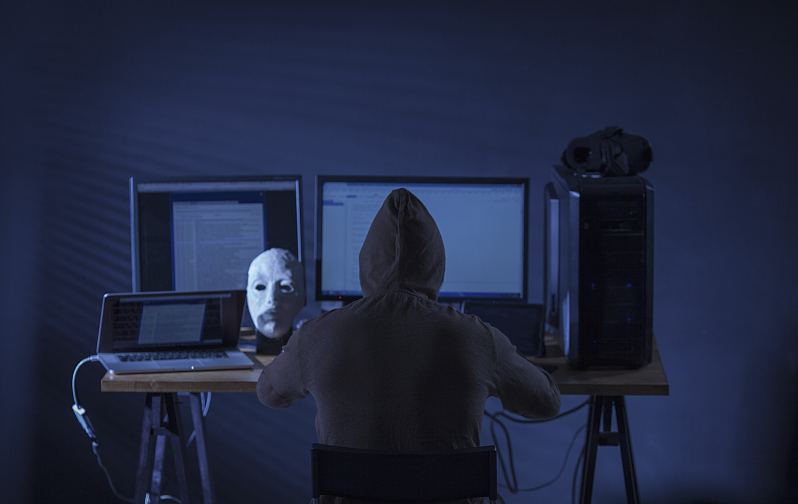 新加坡用户曝iTunes信用卡欺诈案，苹果着手调查 丨 7月23日坏消息榜