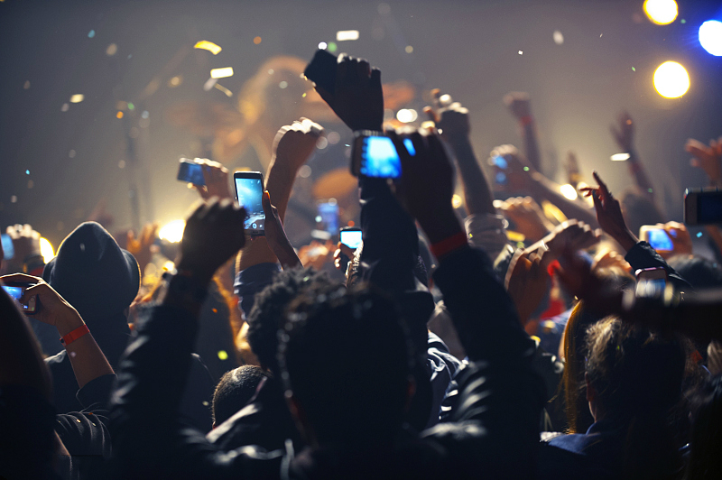 手机厂商的消费者们总是“心口不一”怎么办？