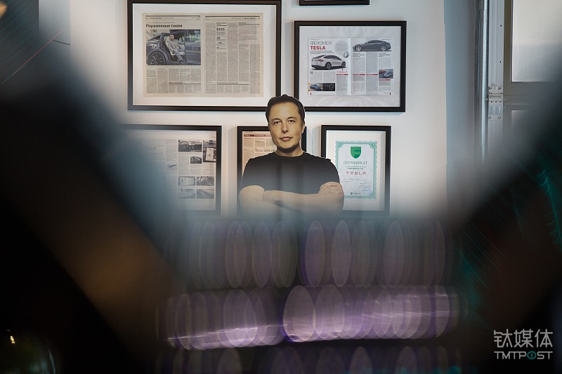 受够空头攻击的马斯克要退市，不过 660 亿美元现金从哪来？