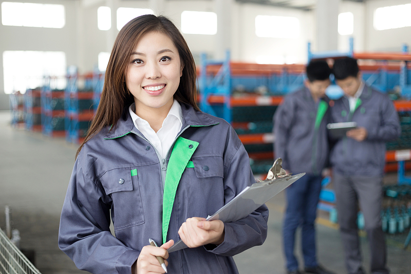 广深企业奔向东莞，“厂妹”希望沾边互联网