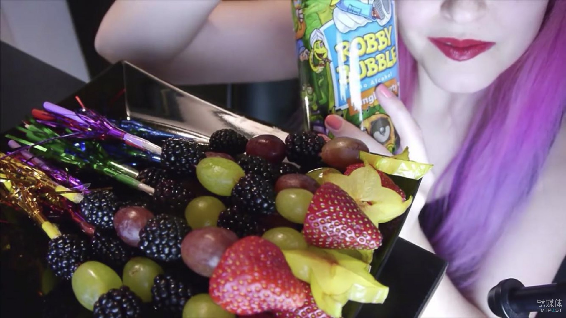 S姐吃杨桃水果串