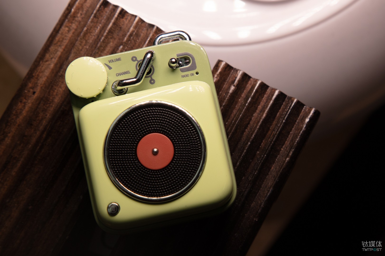 走的就是娇小复古路线猫王原子唱机b612体验钛极客