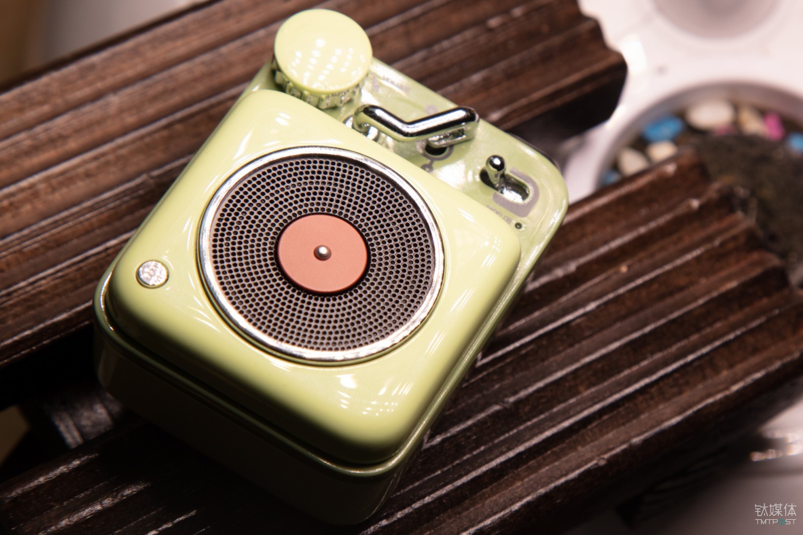 走的就是娇小复古路线猫王原子唱机b612体验钛极客