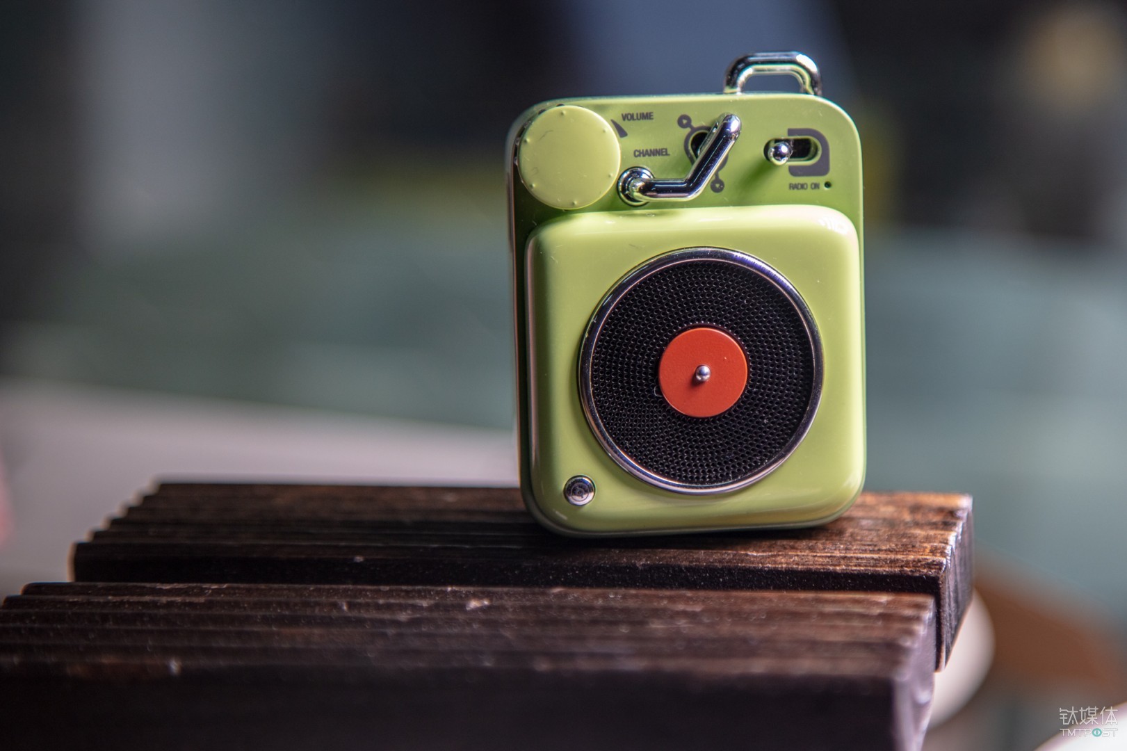 走的就是娇小复古路线猫王原子唱机b612体验钛极客