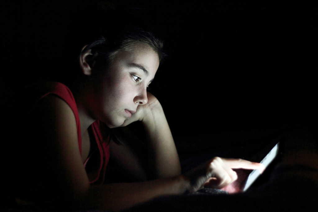 当APP沉迷算法，我们能否借助个性化定制来认识“自我”？