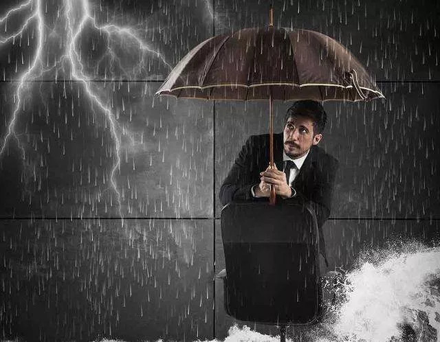 网贷千亿不良资产：官方嫌弃，民间不接，谁来收拾残局