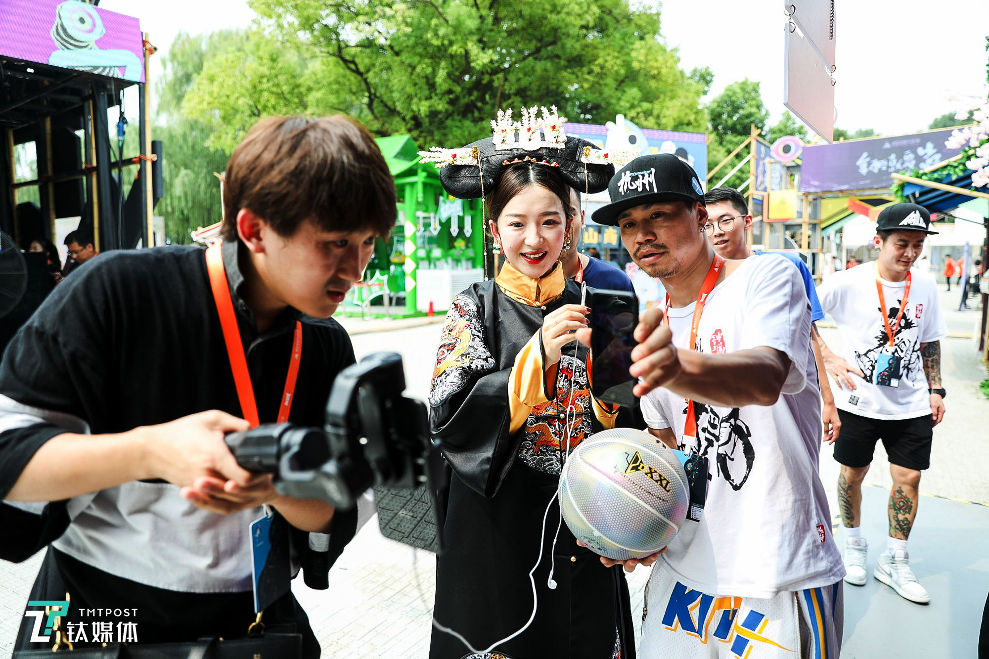 皇后娘娘也亲自驾到本次造物节。