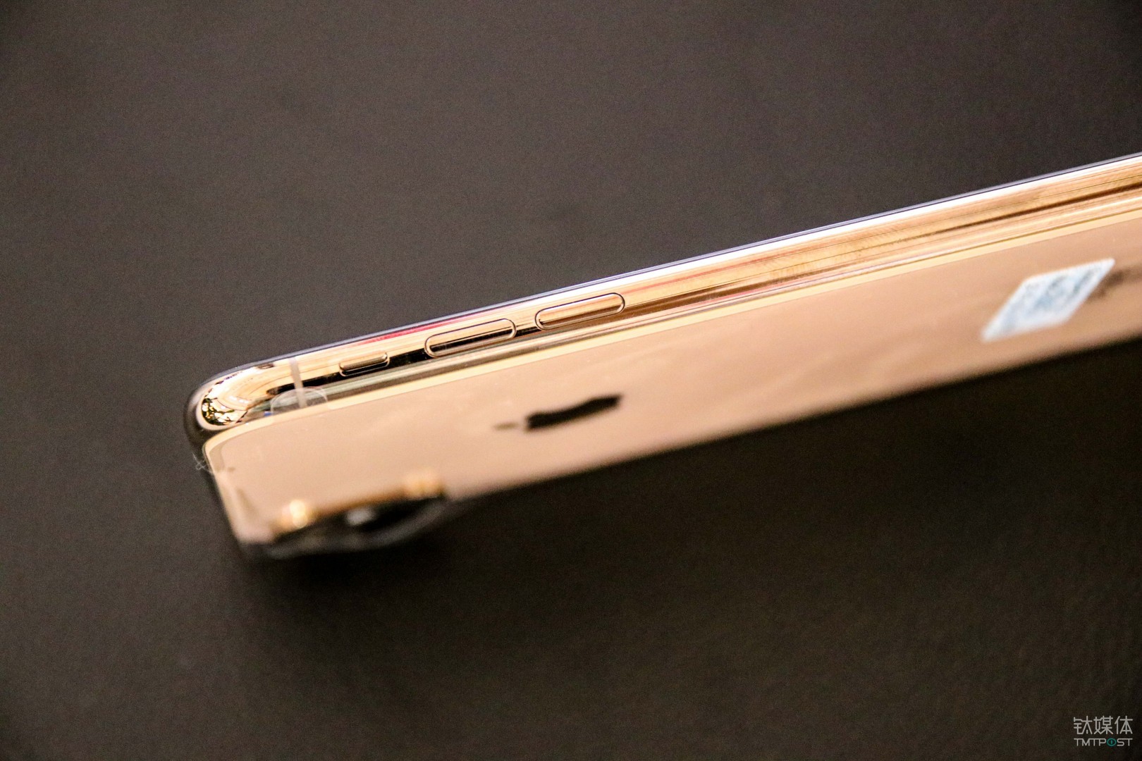 金色机身及边框