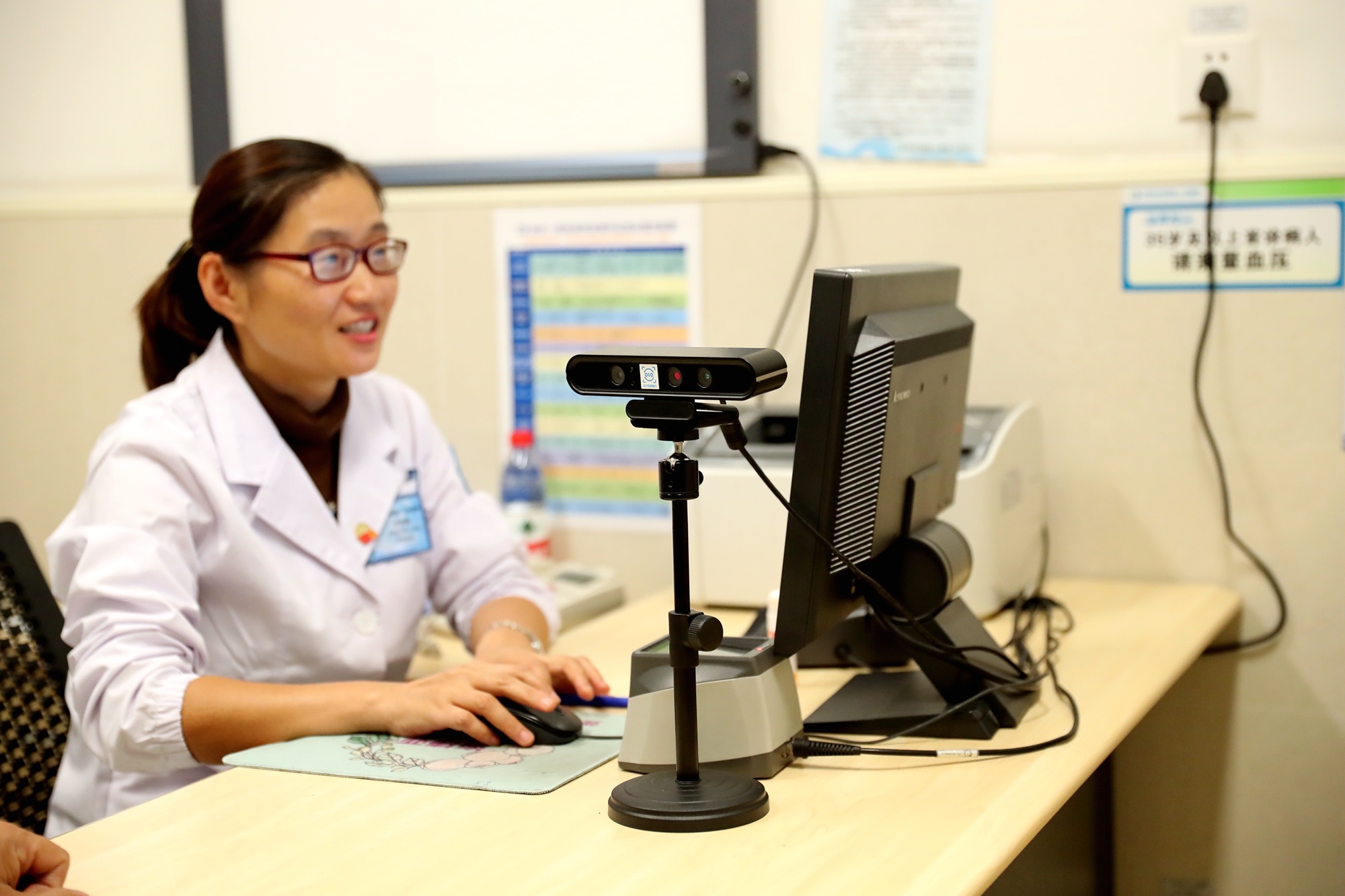 世纪坛医院黄牛跑腿代诊挂号，线上解决您的就医难题的简单介绍