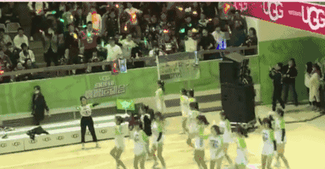 为小姐姐们打call现场