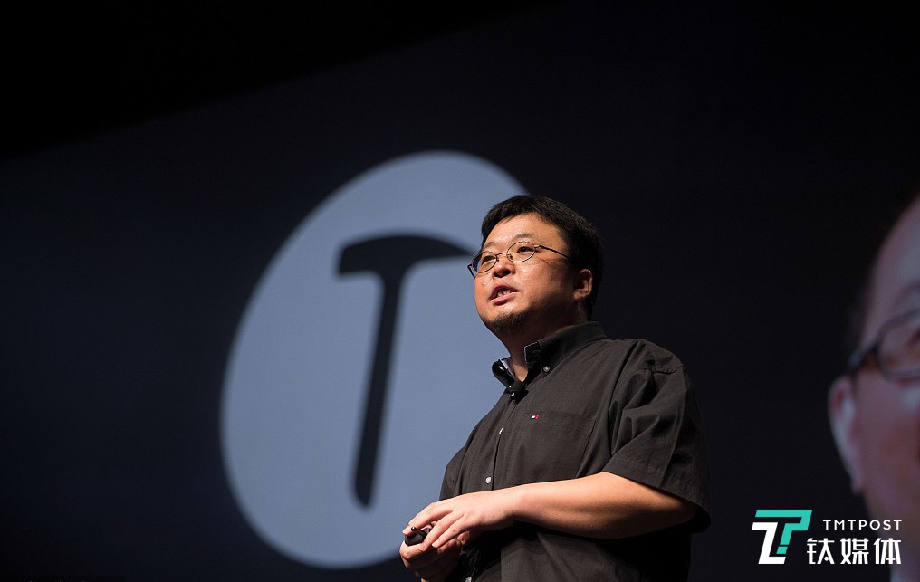 【钛晨报】罗永浩回应一切：锤子成都还没倒闭，我也没有过气