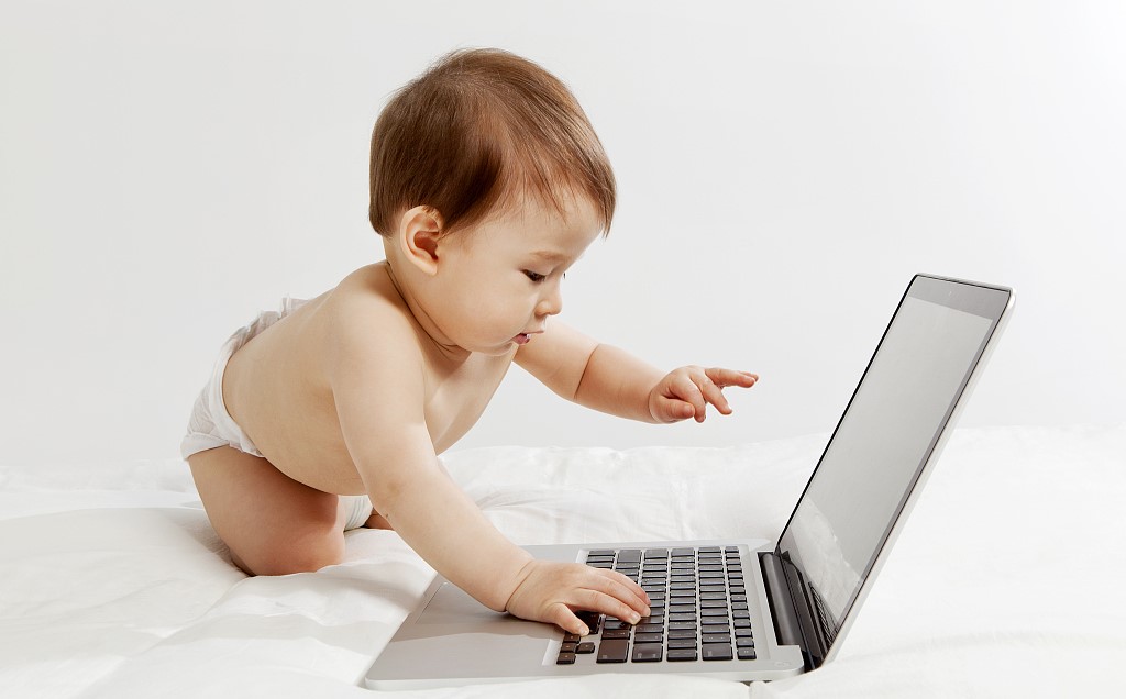 互联网是我们孩子的哆啦A梦还是洪水猛兽？