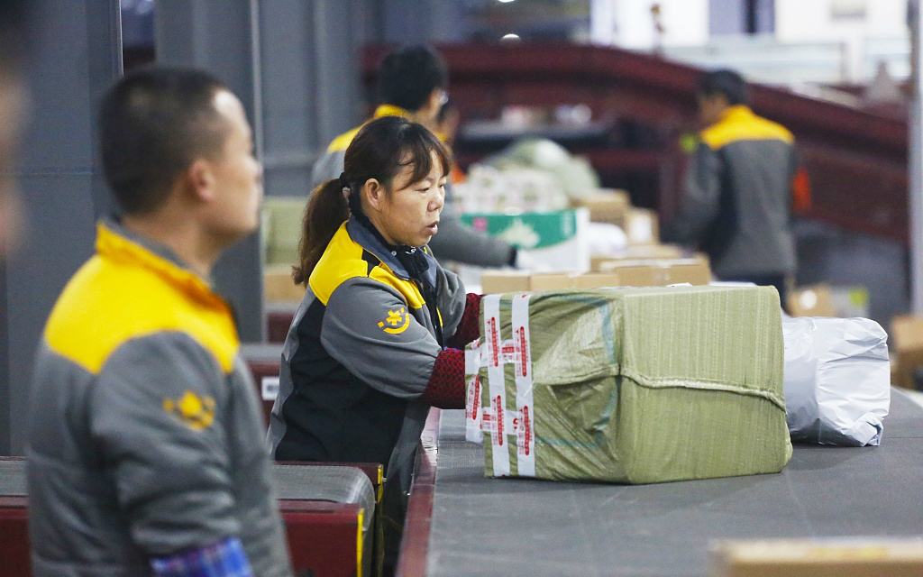 客服、程序员、快递小哥，你的双十一由他们守护