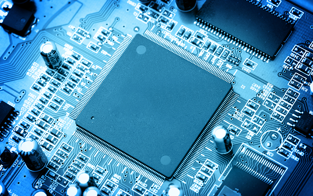 显卡着火、股价落水，这对于英伟达只是阵痛？