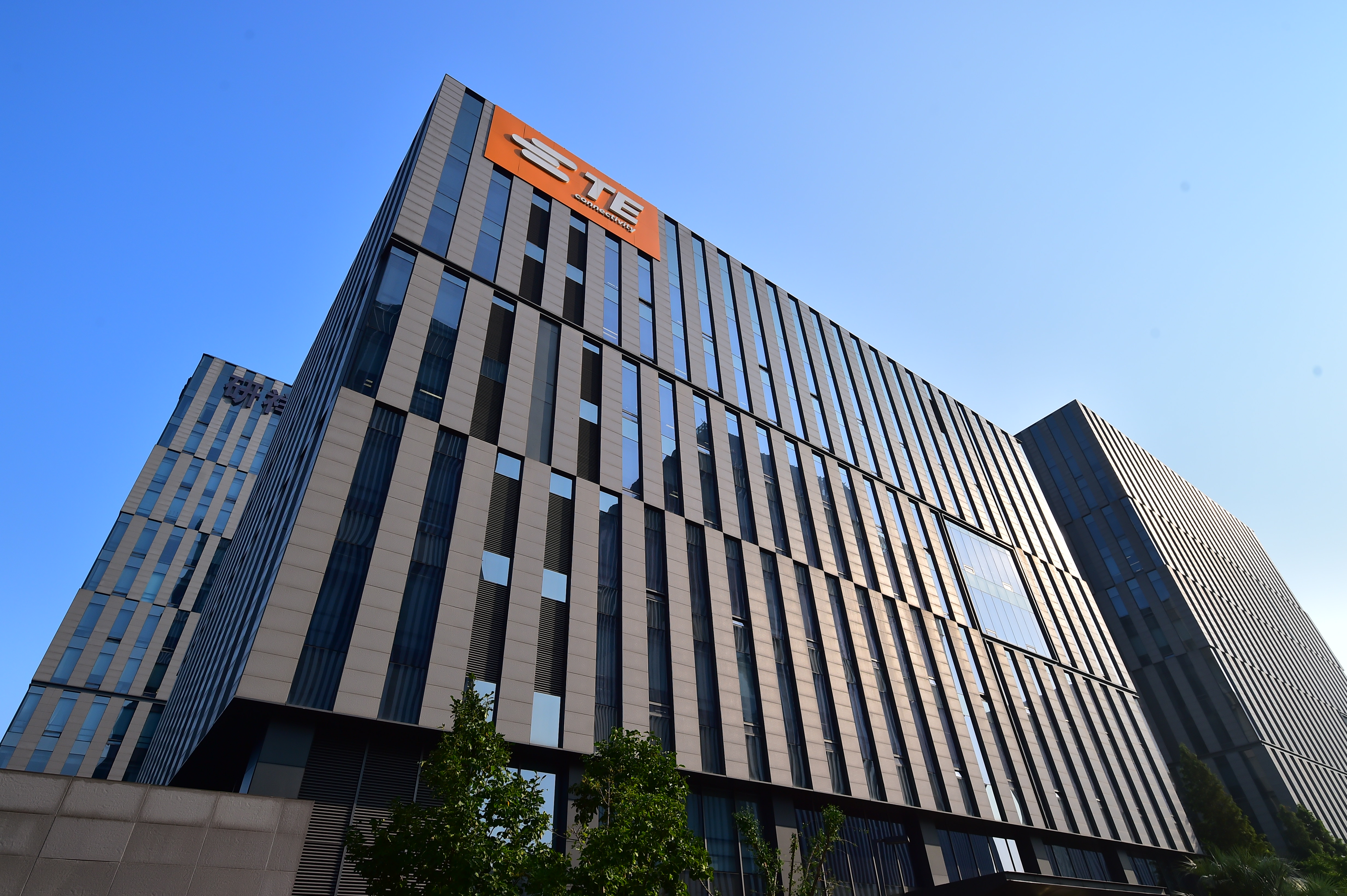 泰科电子的汽车智能化布局:押注5g射频技术,正研发百兆以太网