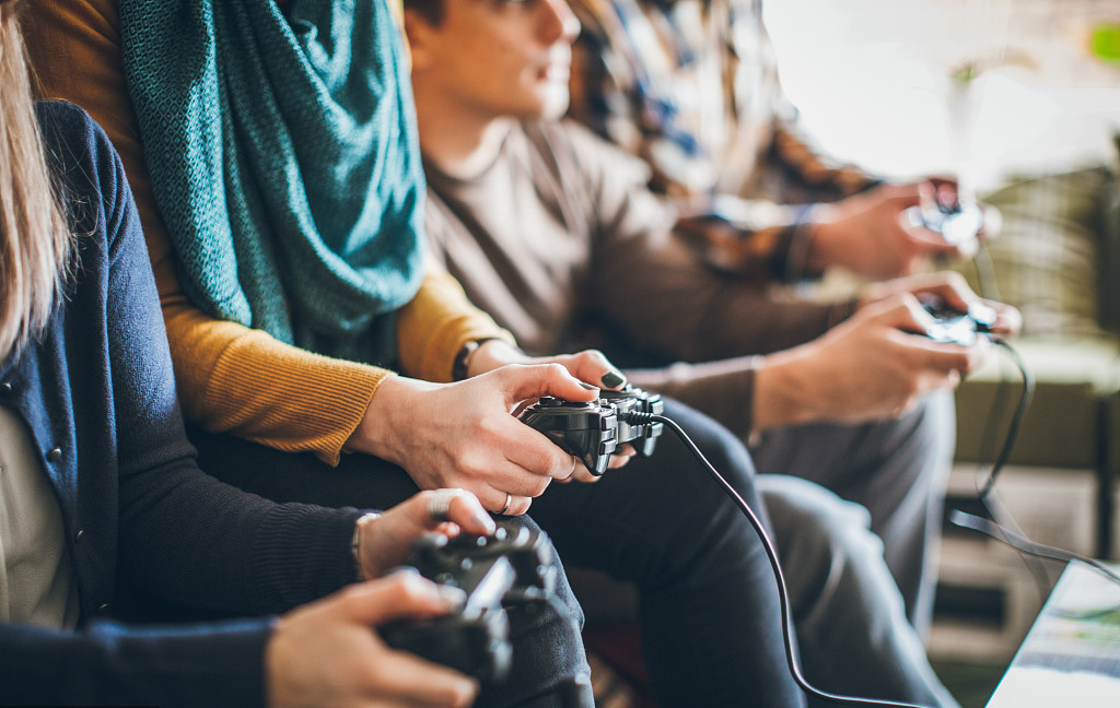 腾讯系创梦天地通过港交所聆讯：上半年营收近11亿，同比增长43.5% | 钛快讯