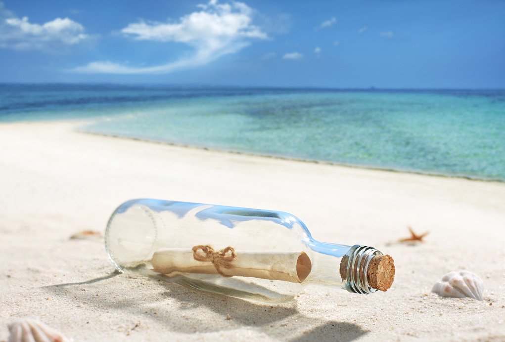 微信暂停漂流瓶：始于寂寞，止于色情