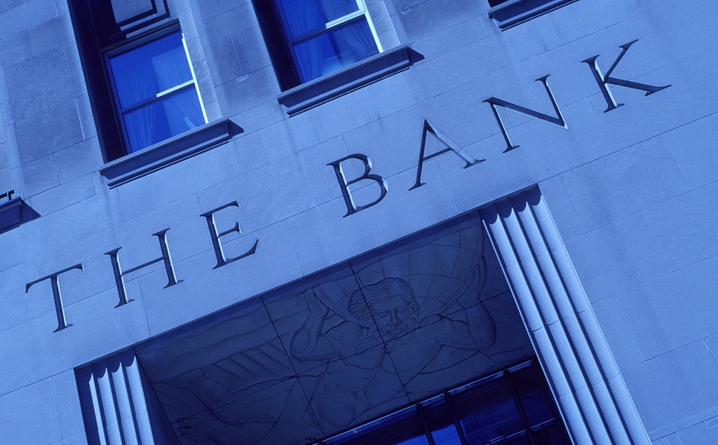 此消彼长、进退之间，银行在为互金接盘？