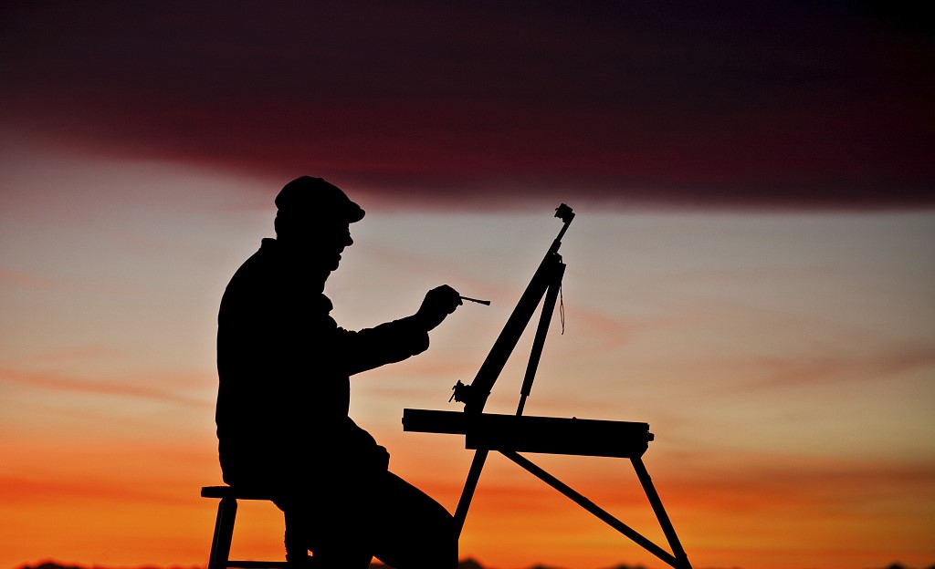 全球第一幅AI画作卖出了300万人民币，钱归谁？