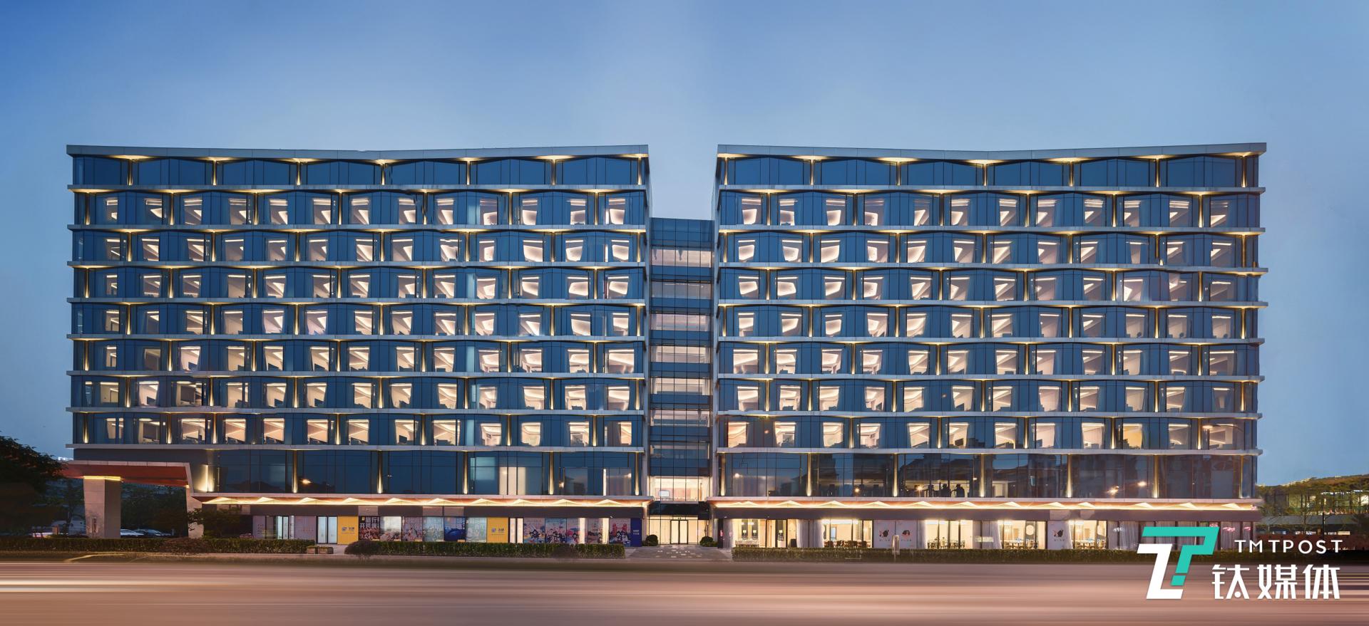 阿里巴巴未来酒店 FlyZoo Hotel 开业了，这个“新物种”真的能颠覆酒店业吗？