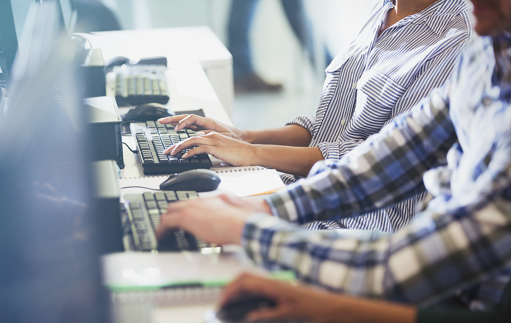 从“这块屏幕”说起，聊聊美国在线教育平台的前世今生