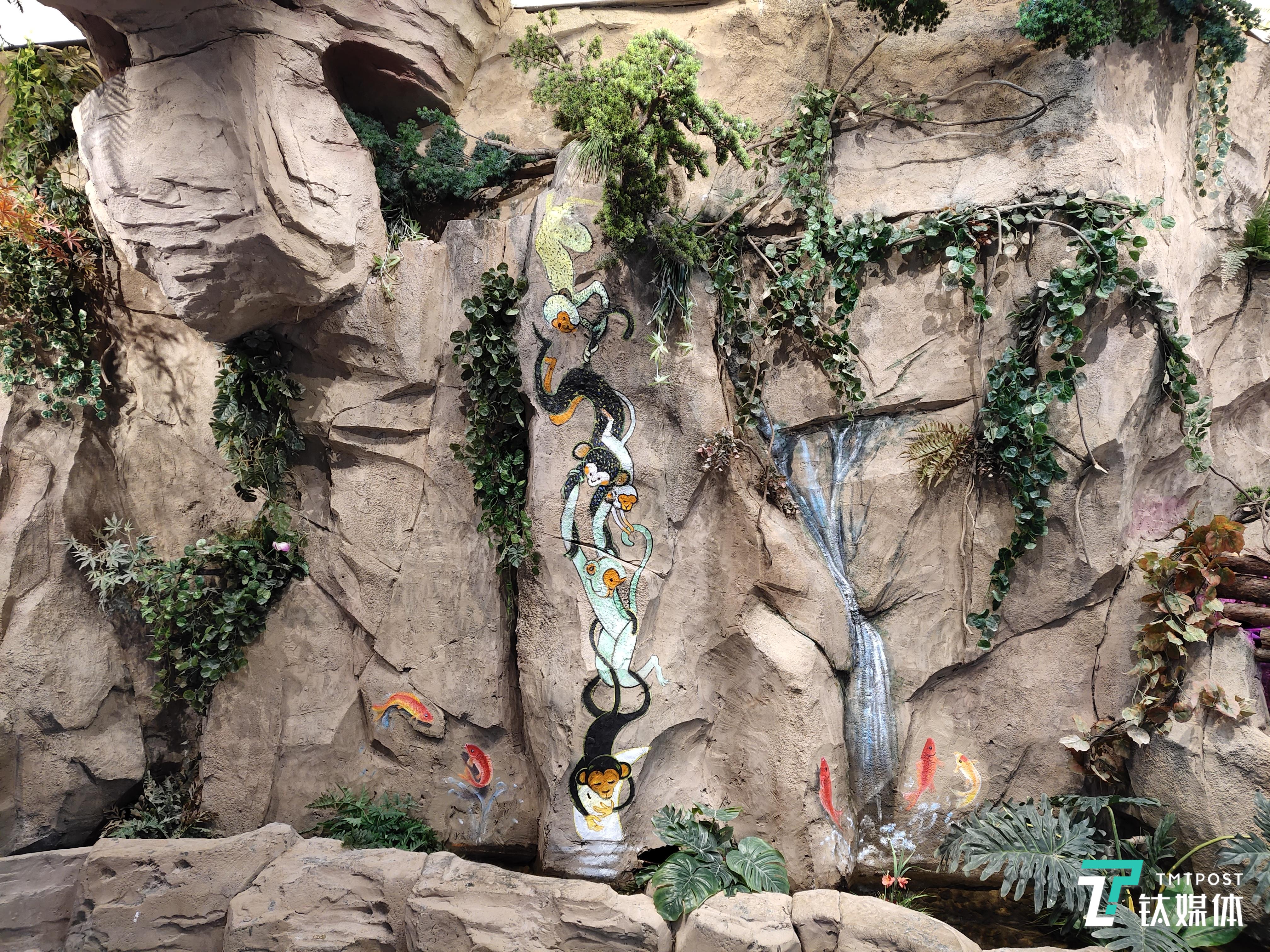 焦距：30mm 光圈：f/1.8 快门速度：1/50s ISO:169