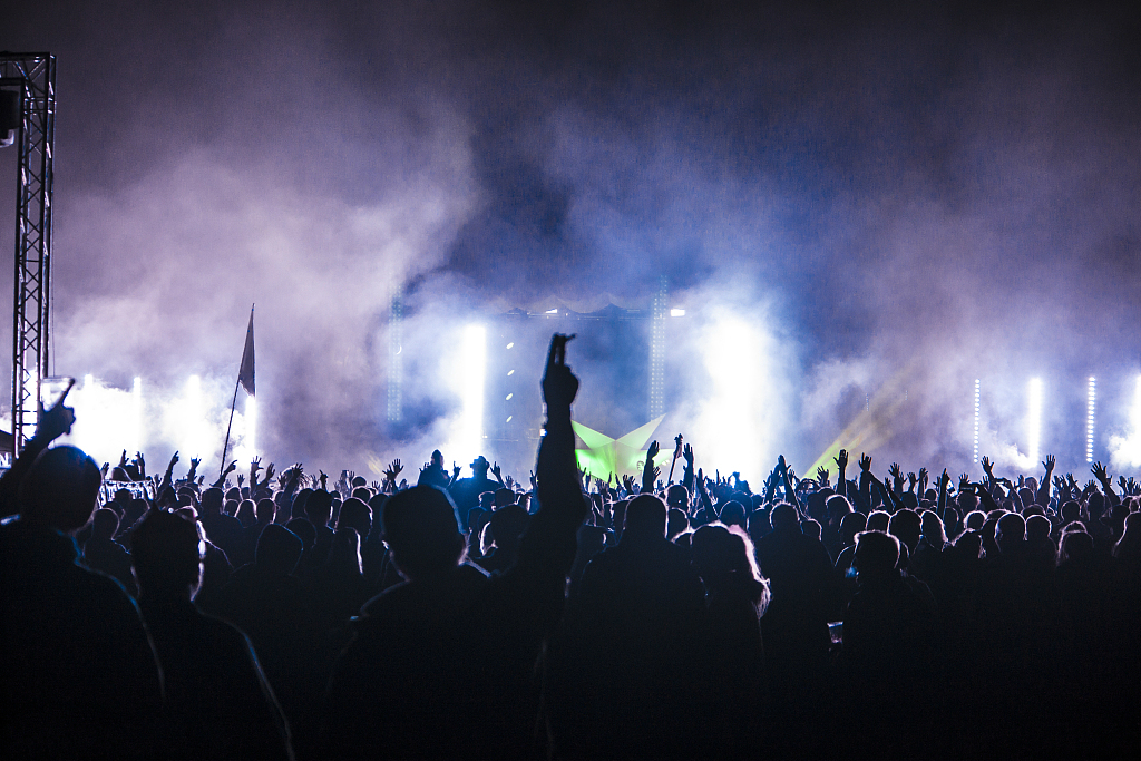 粉丝经济是一场精心设计的“骗局”吗？