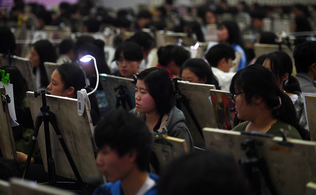 报名关口宕机，艺术升App惹怒70万艺考生